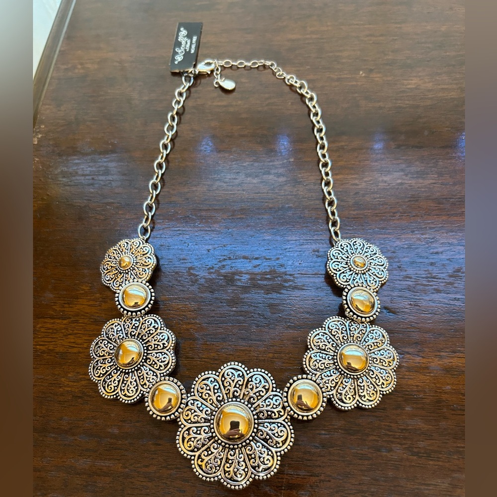 Scroll by Dillard’s Gold and Silver Floral Necklace w/Scroll Design NWT